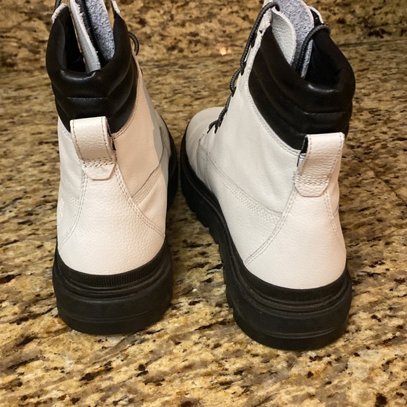 Timberland Boots 8 women’s - Picture 4 of 9